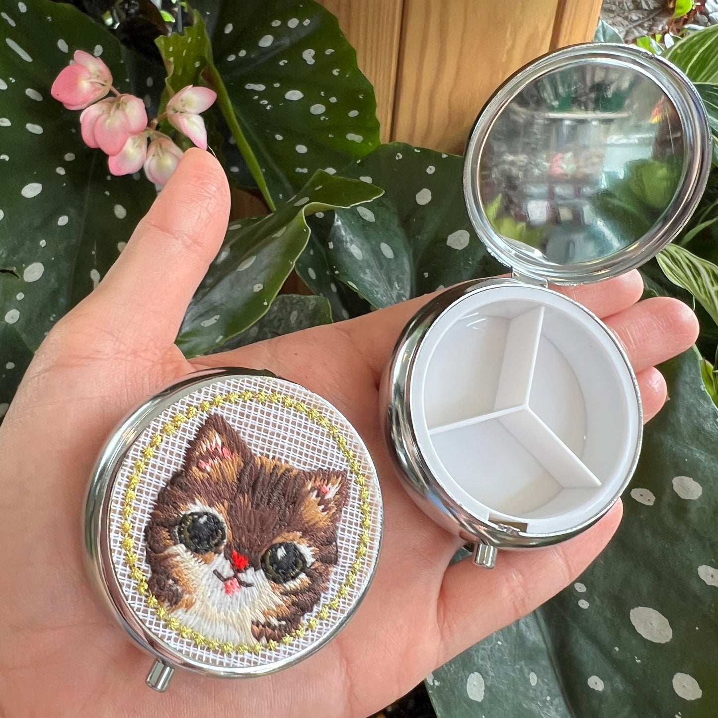 Vintage Inspired Pill Box