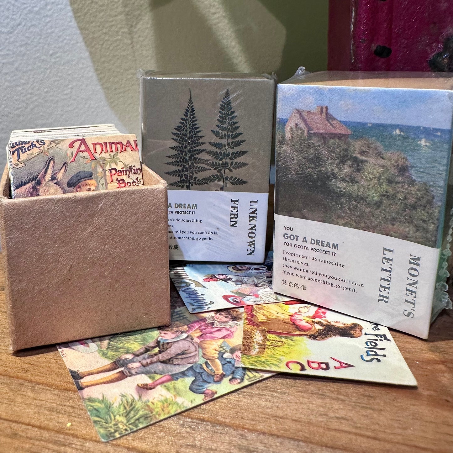 Miniature Vintage Cardbox