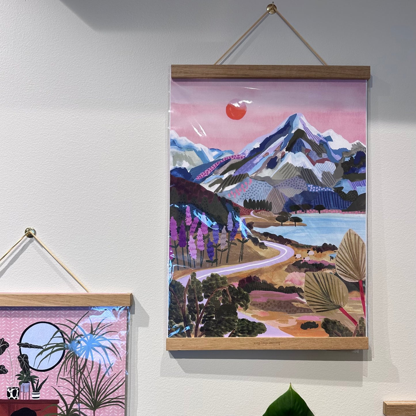 Home Dweller Magnetic Hanger