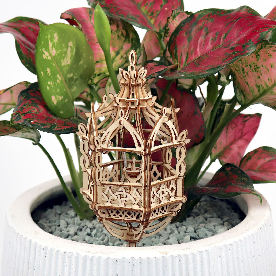 DIY Tiny Treehouses