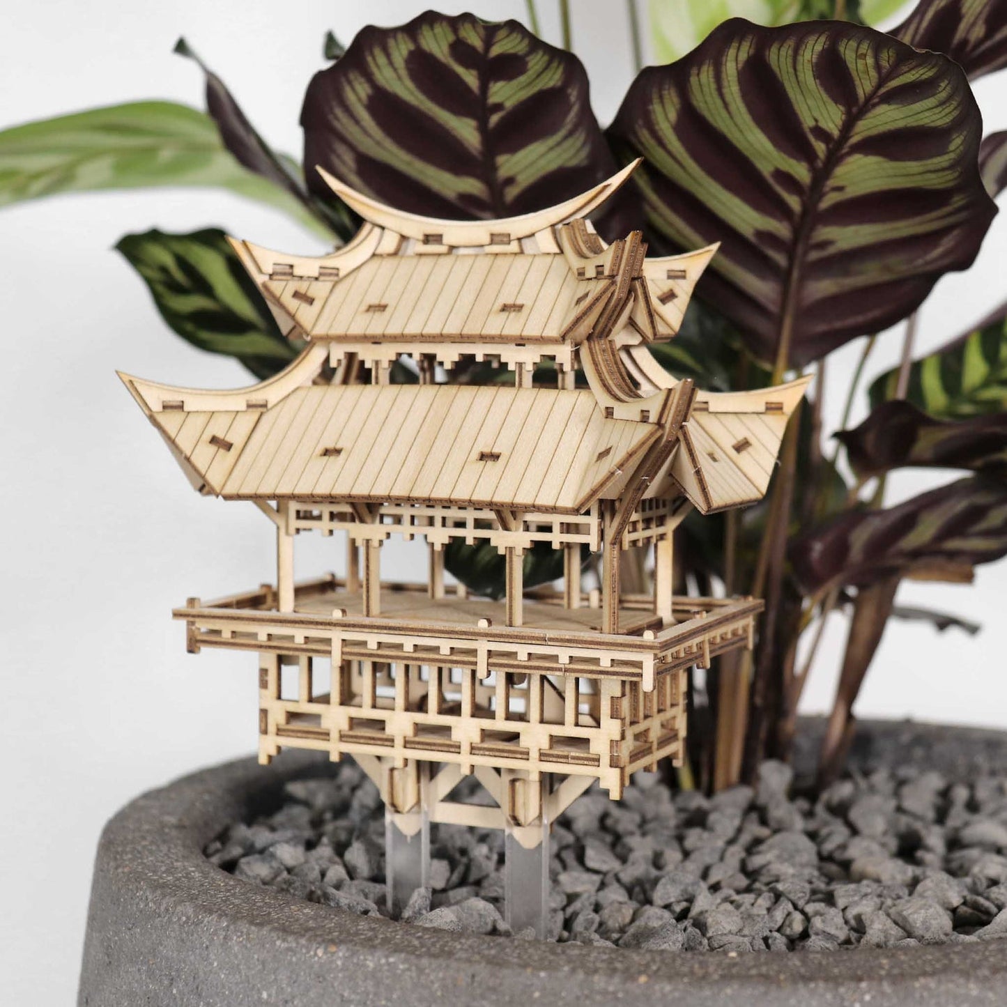 DIY Tiny Treehouses