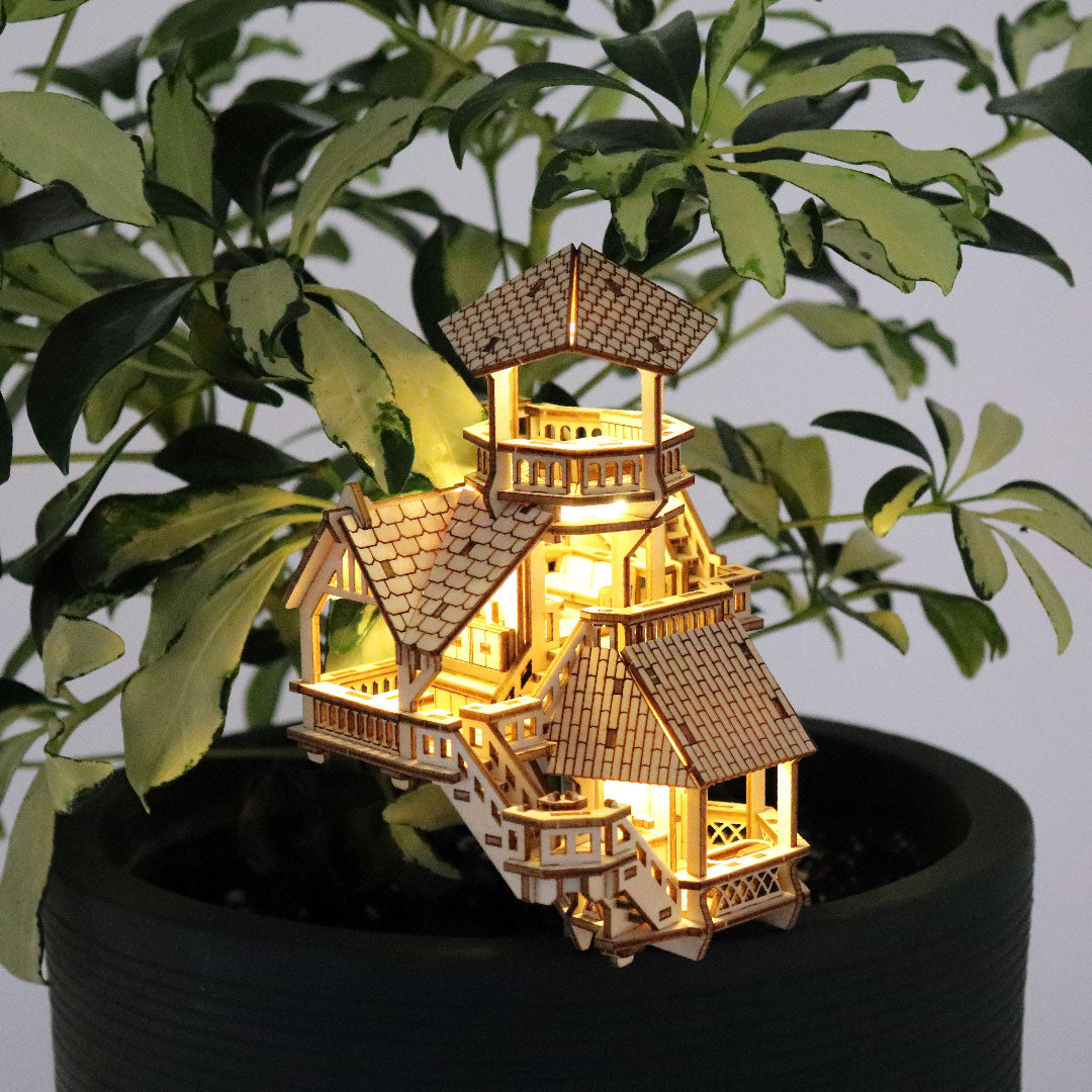 DIY Tiny Treehouses