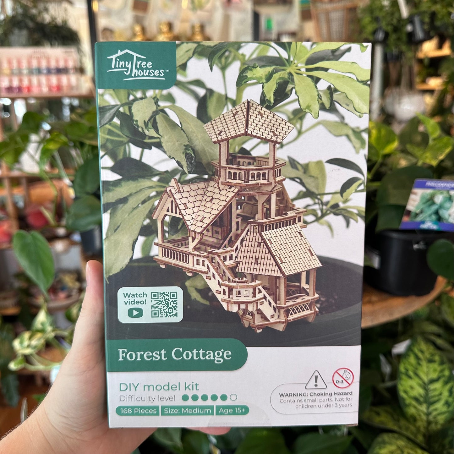 DIY Tiny Treehouses