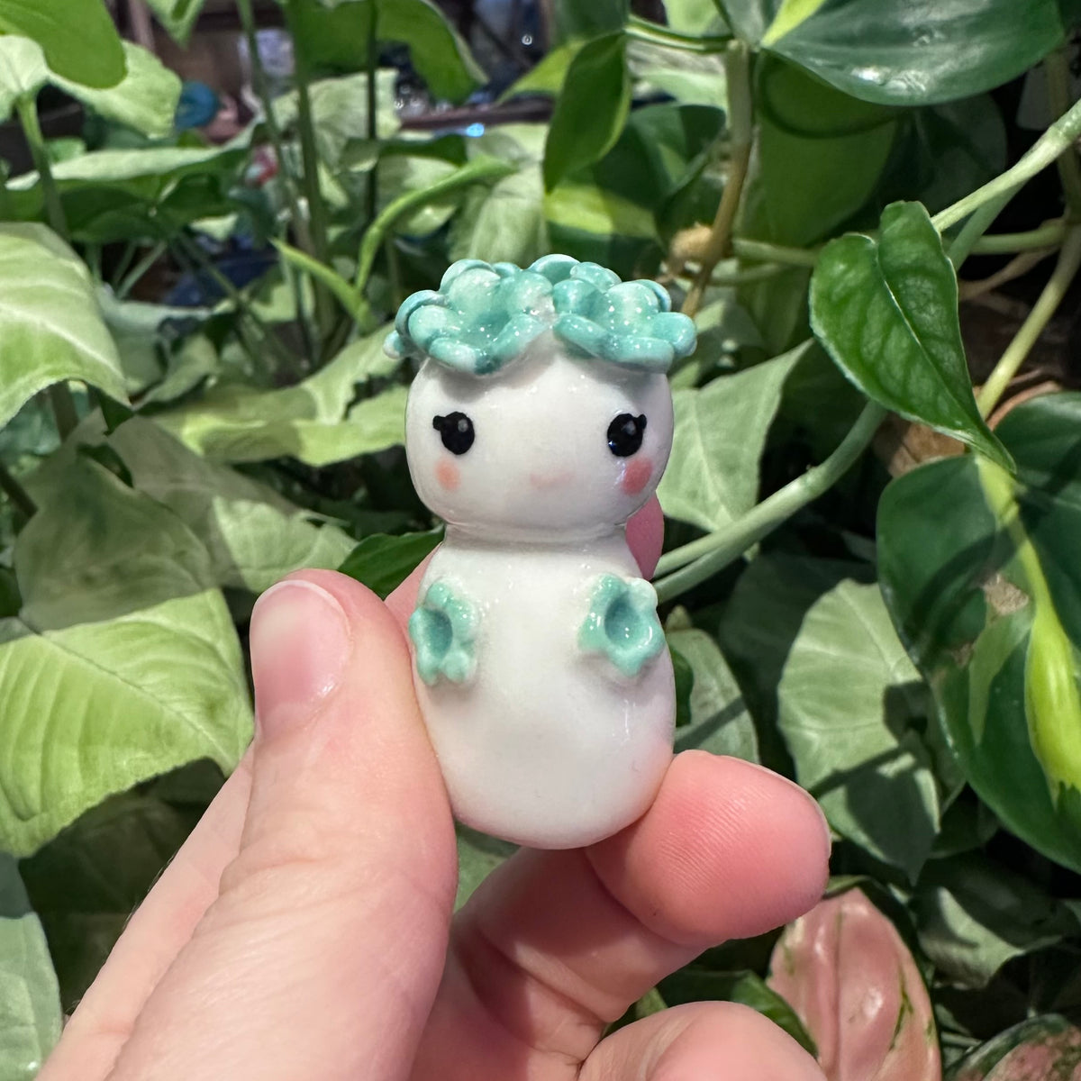 Flossy Bud Vase by Ruth Elliot