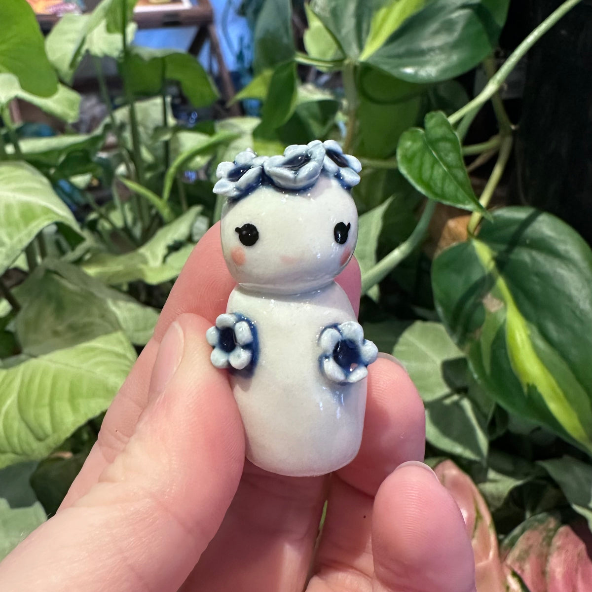 Flossy Bud Vase by Ruth Elliot